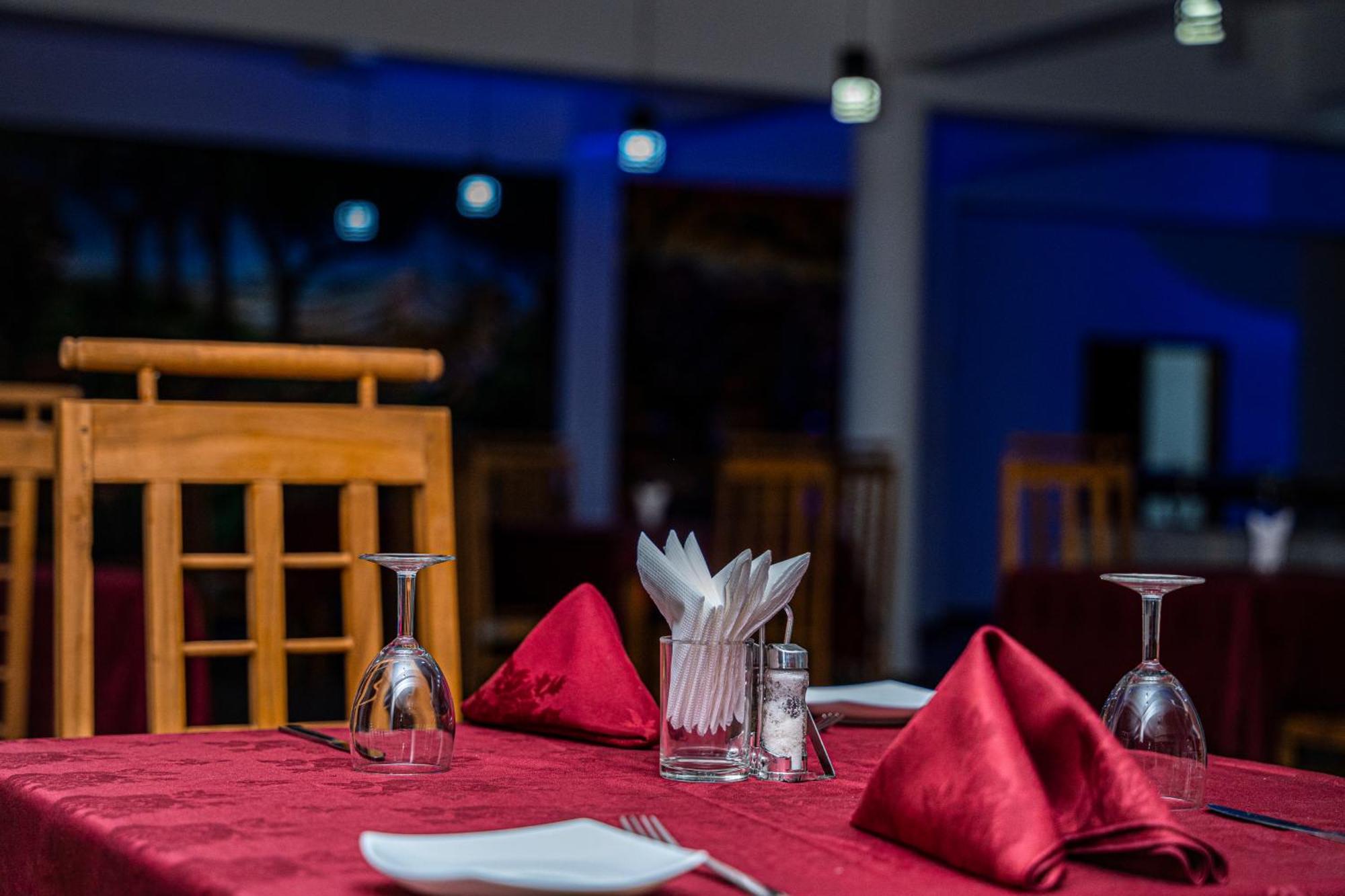 Theevanni Resort トリンコマリー エクステリア 写真
